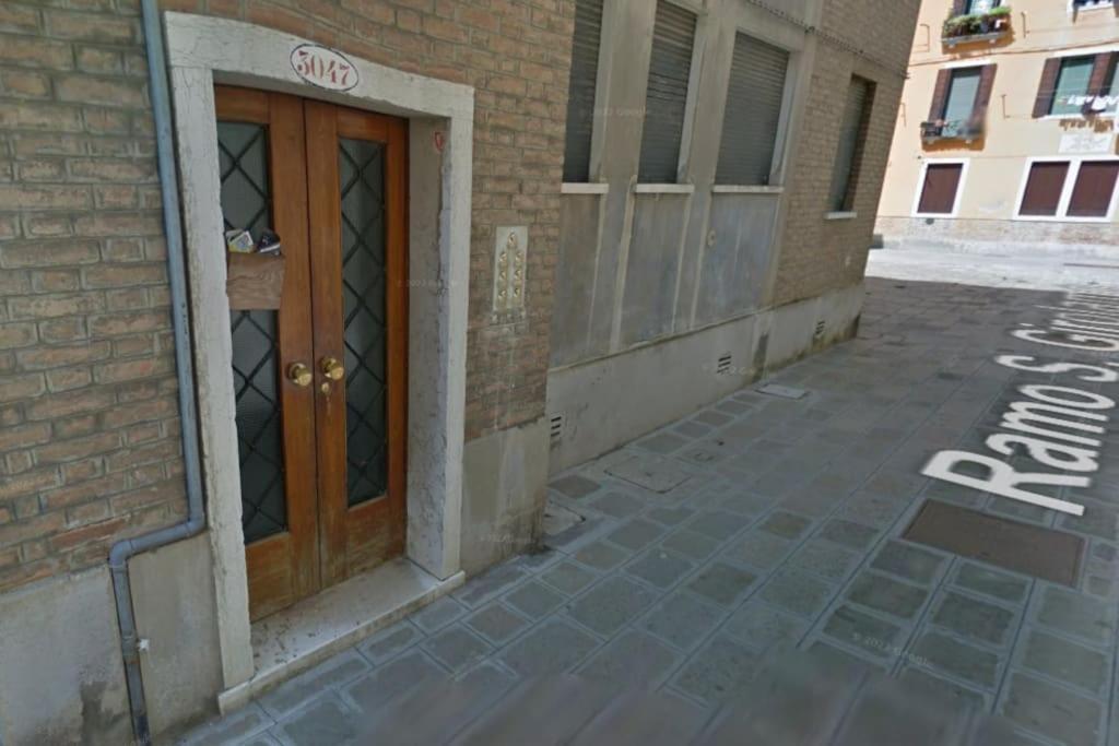 Casa Carla - Comodo Appartamento In Venice Cannaregio - 2 Camere Private Buitenkant foto
